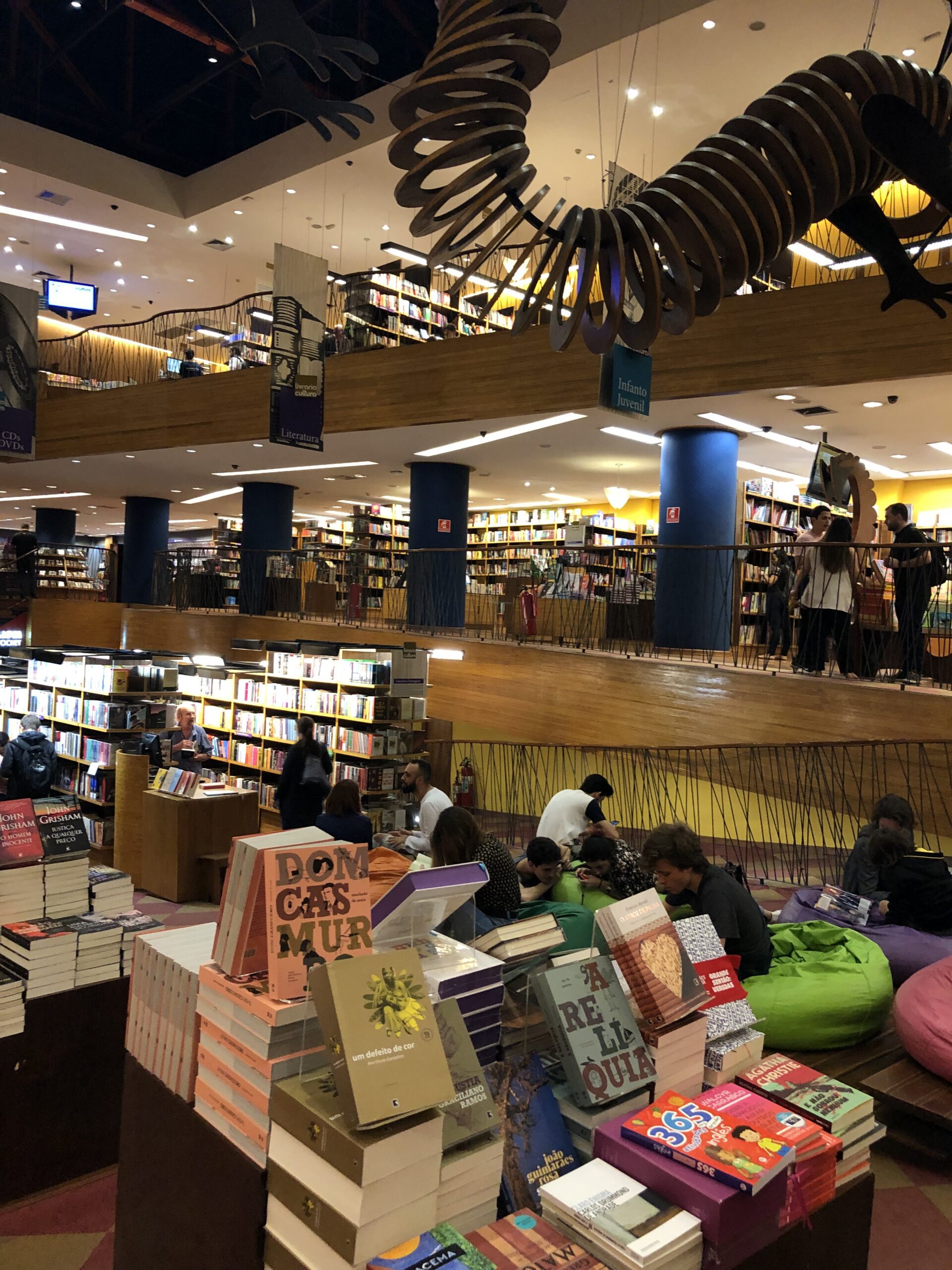 paraíso literário de São Paulo (na foto Livraria cultura)